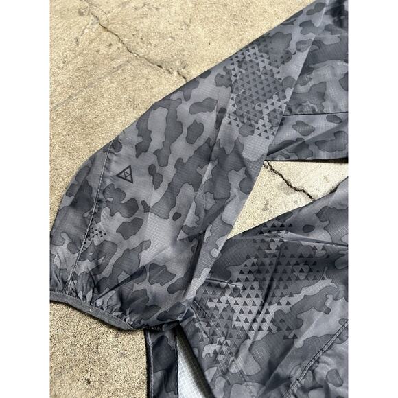 Nike Gray Camo Patterned Athletics West‎ 2011 Nylon Sample Windbreaker Men’s M - Picture 7 of 13